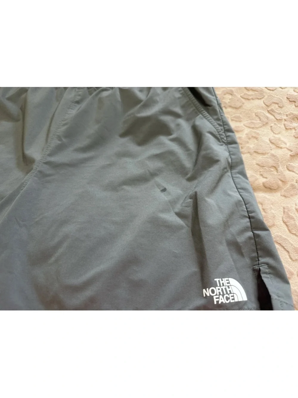 The North Face Mens Grey Flashdry Athletic Shorts! Large 38x6